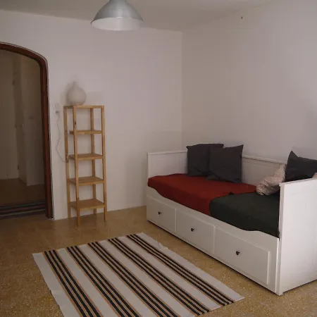 Holiday home Maison Sympa En Centre 90m2